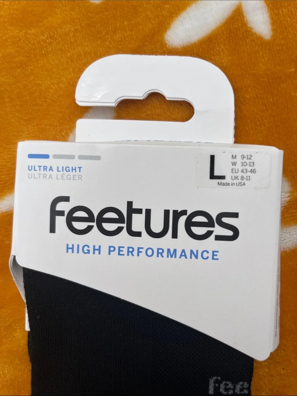 3 Pair Brand New feetures Unisex High Performance Ultra Light Low-Cut Tab Socks